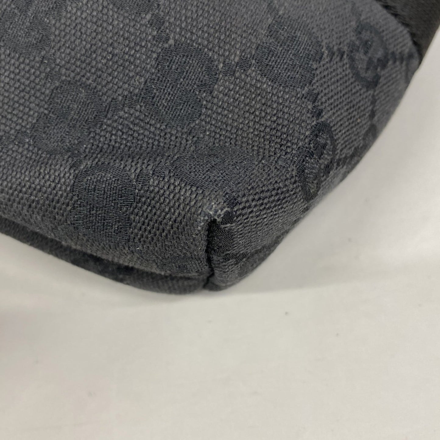 Gucci Black Canvas Fanny Pack ( )