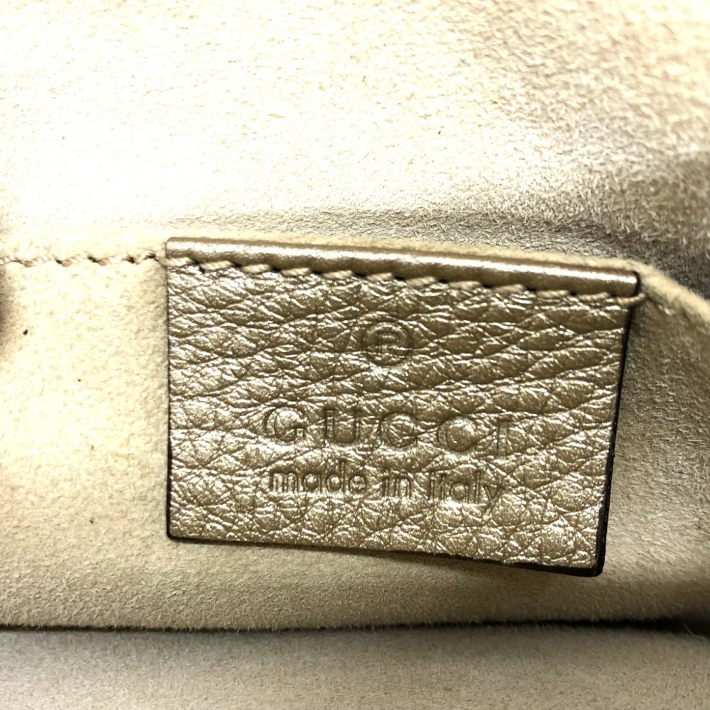 Gucci Gold Leather Handbag ( )