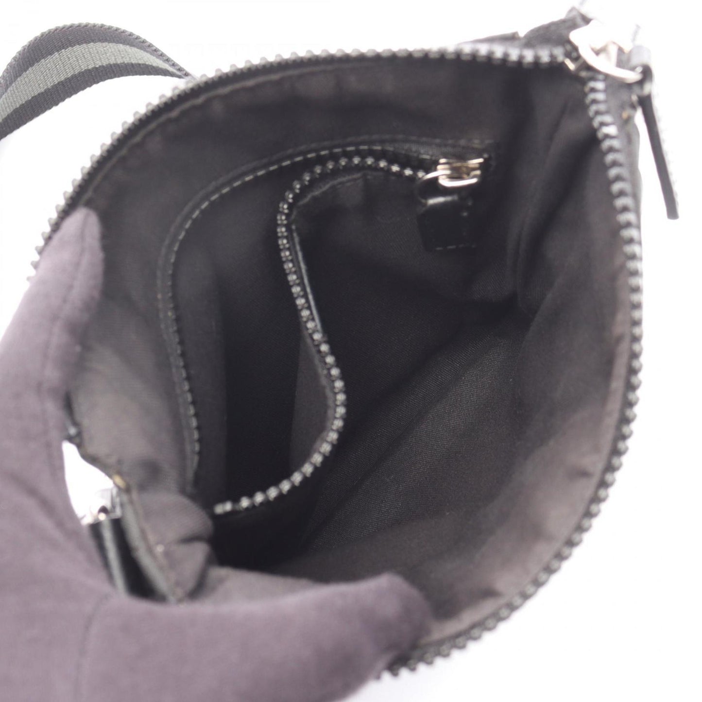 Gucci Black Nylon Leather Shoulder Bag ( )