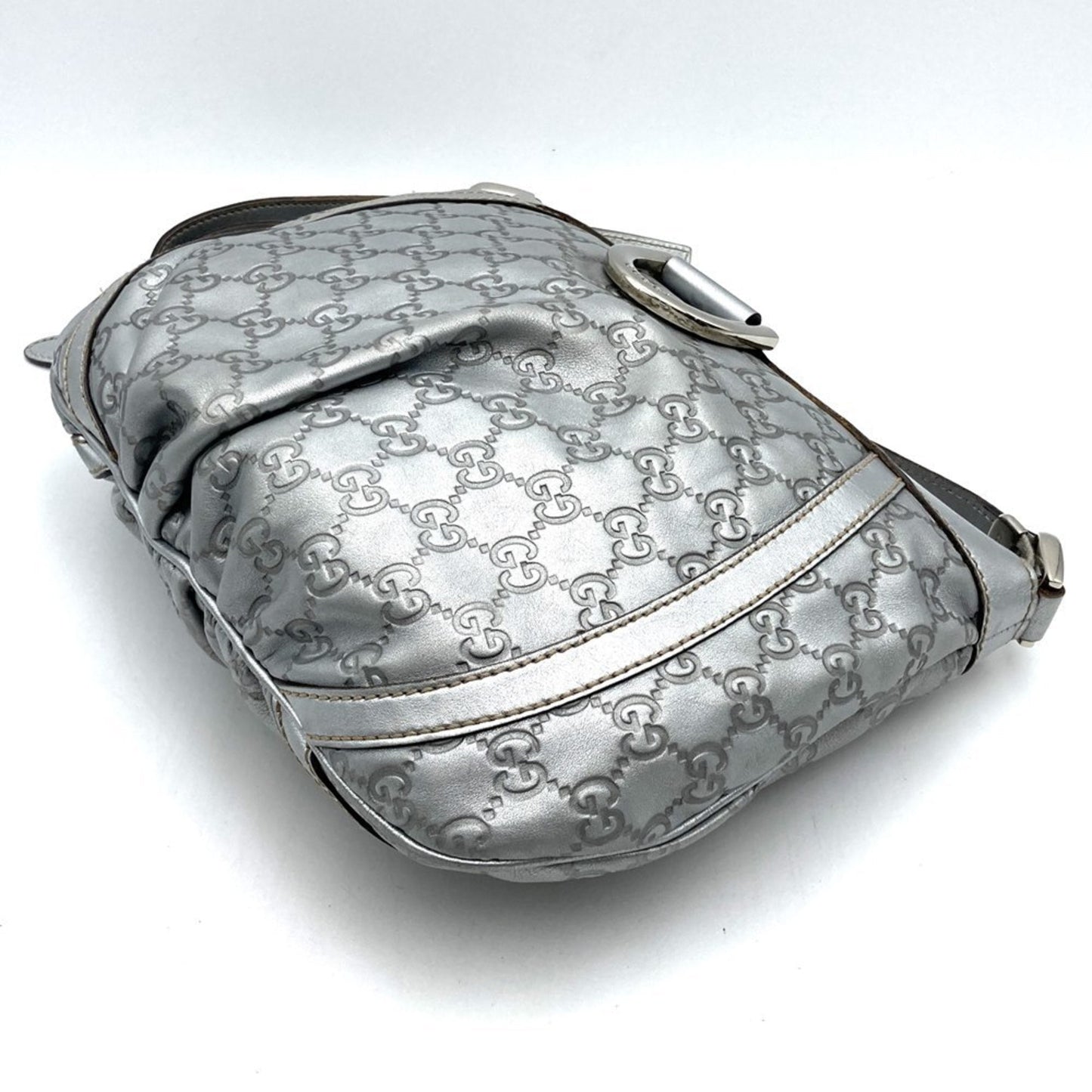 Gucci Abbey Silver Leather Shoulder Bag ( )