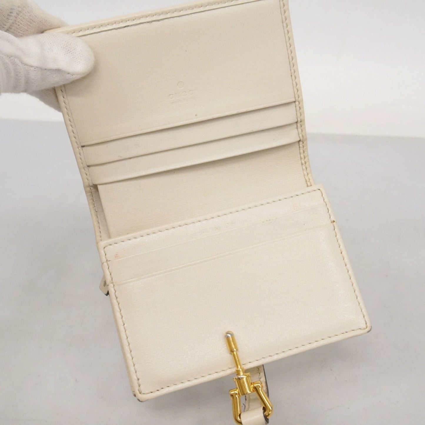Gucci White Leather Wallet (Bi-Fold) ( )