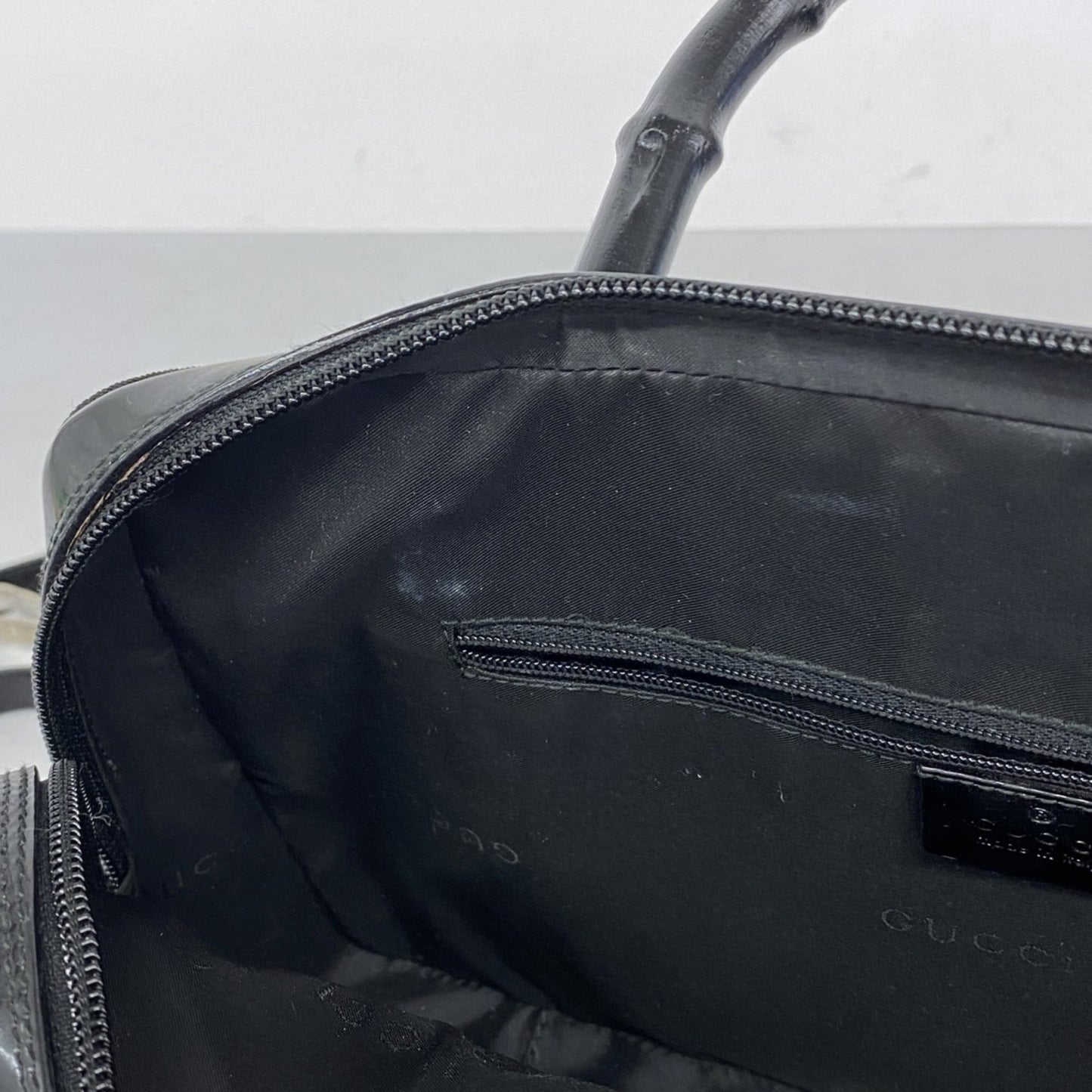 Gucci Black Nylon Handbag ( )