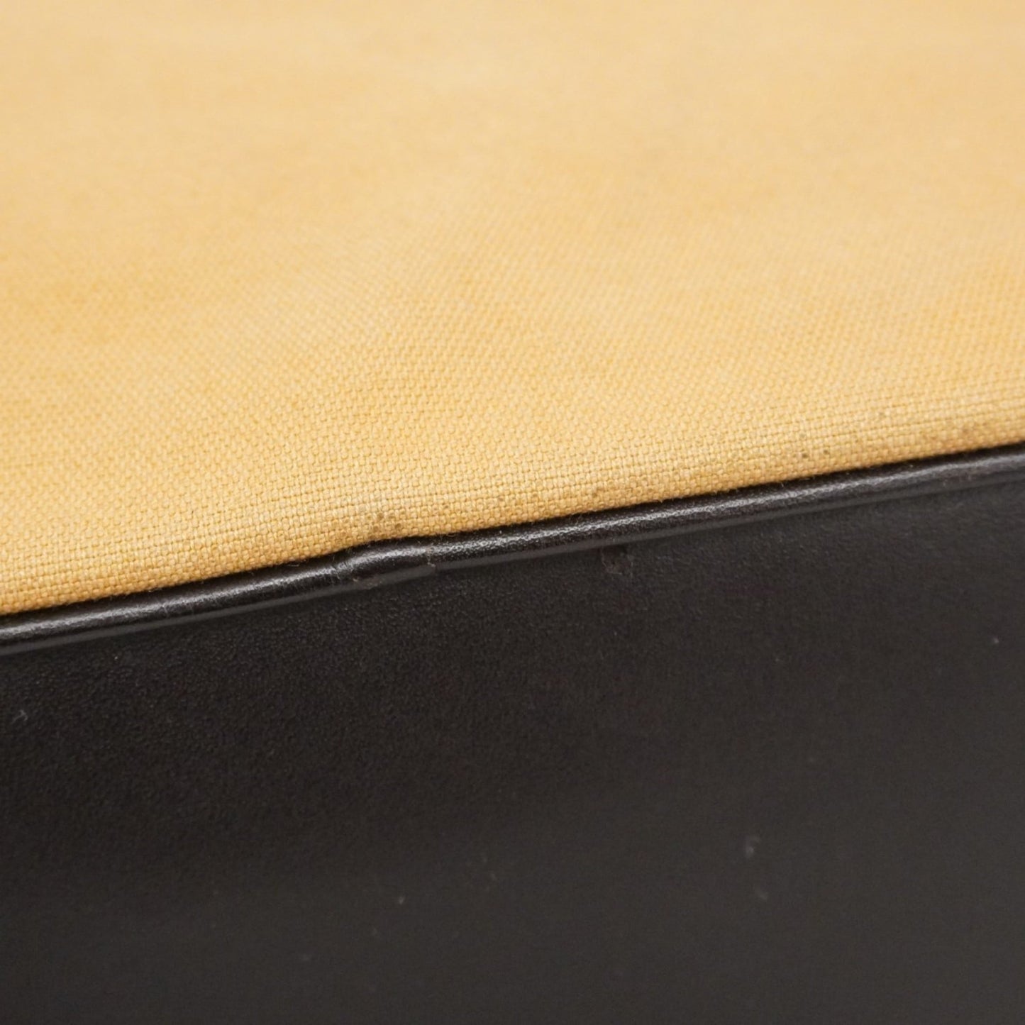 Gucci Beige Canvas Shoulder Bag ( )
