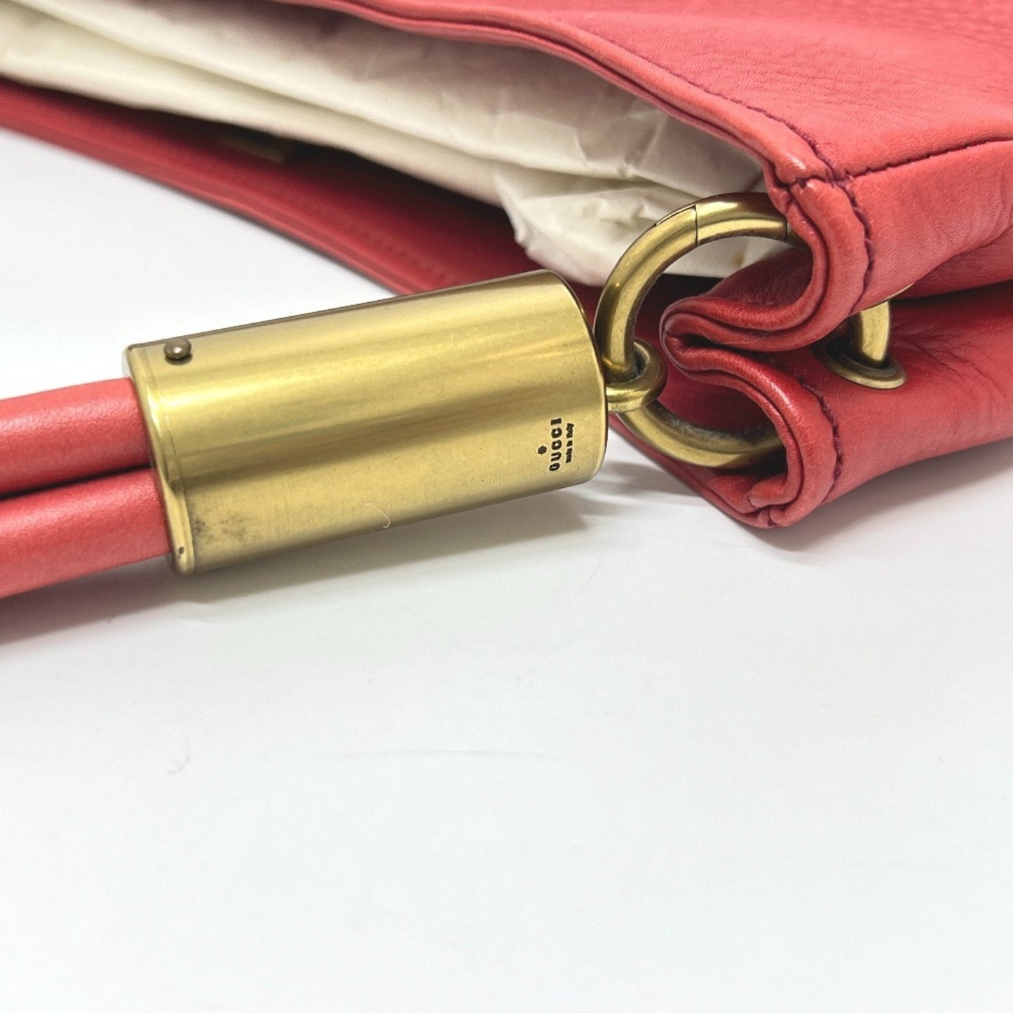 Gucci Red Color Leather Handbag ( )