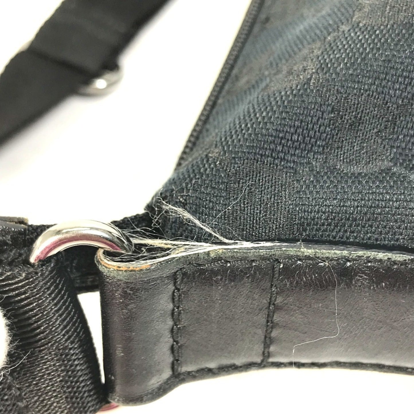 Gucci Black Gg Canvas Shoulder Bag ( )