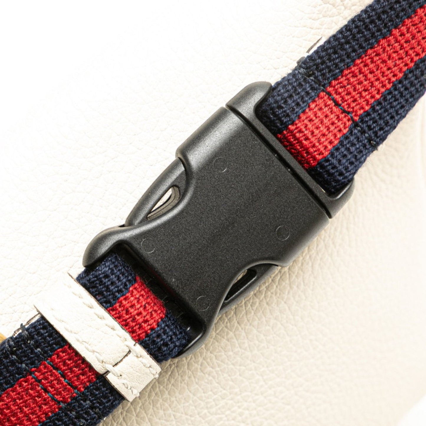 Gucci Multi-Color White Leather Fanny Pack ( )