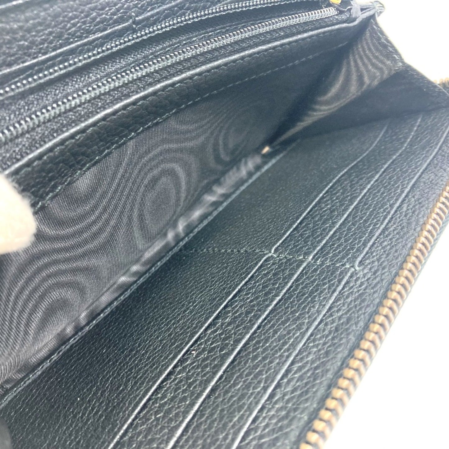 Gucci Black Leather Long Wallet (Bi-Fold) ( )