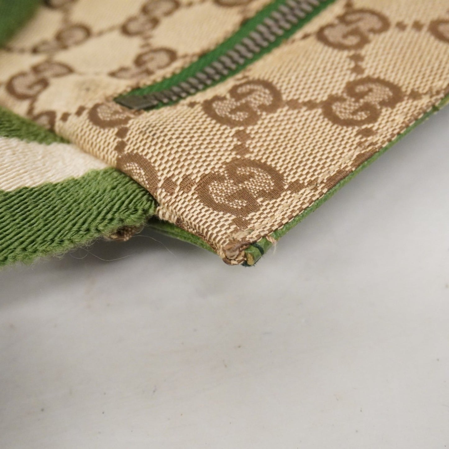 Gucci Brown Green Canvas Fanny Pack ( )