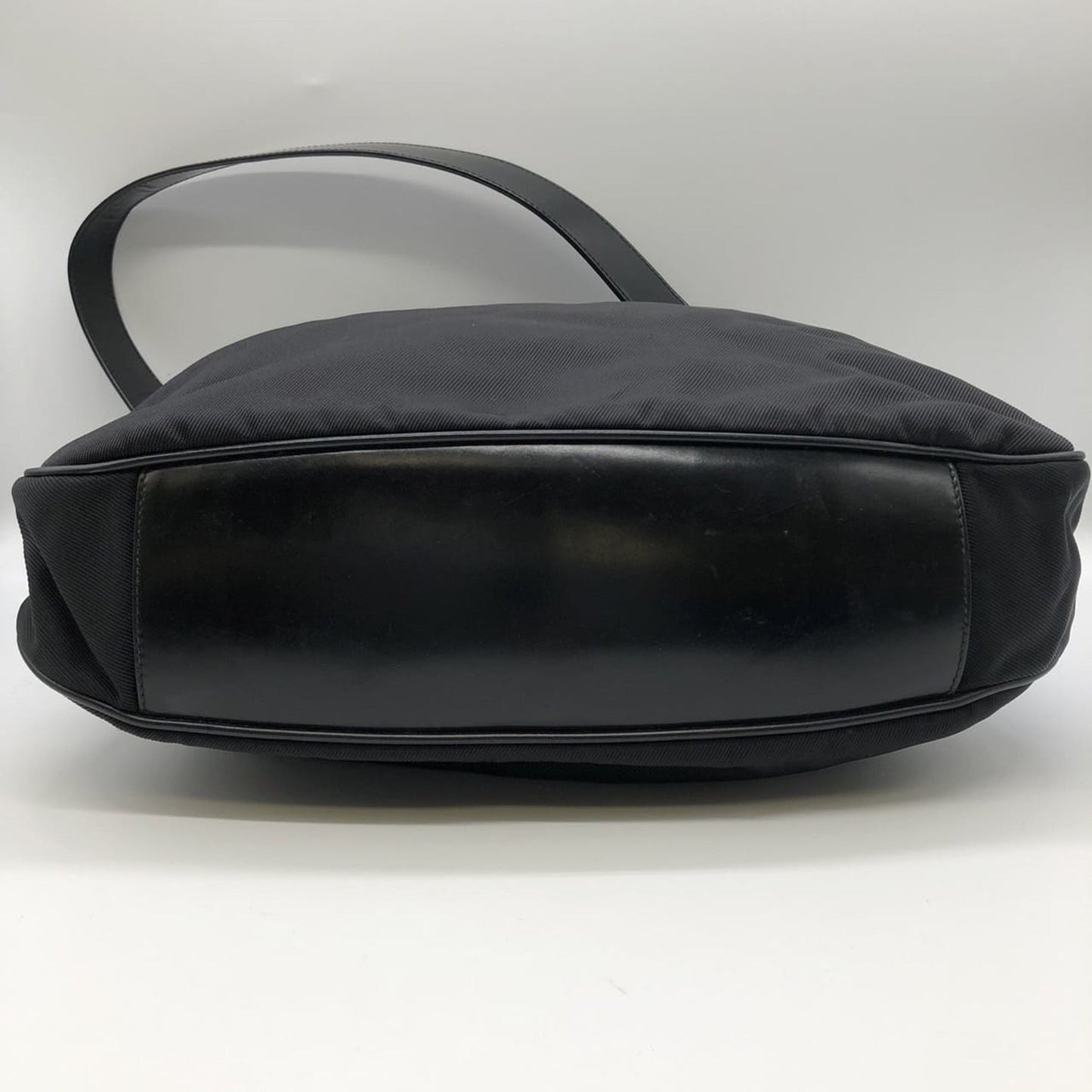 Gucci Black Bamboo Nylon Handbag Shoulder Bag ( )