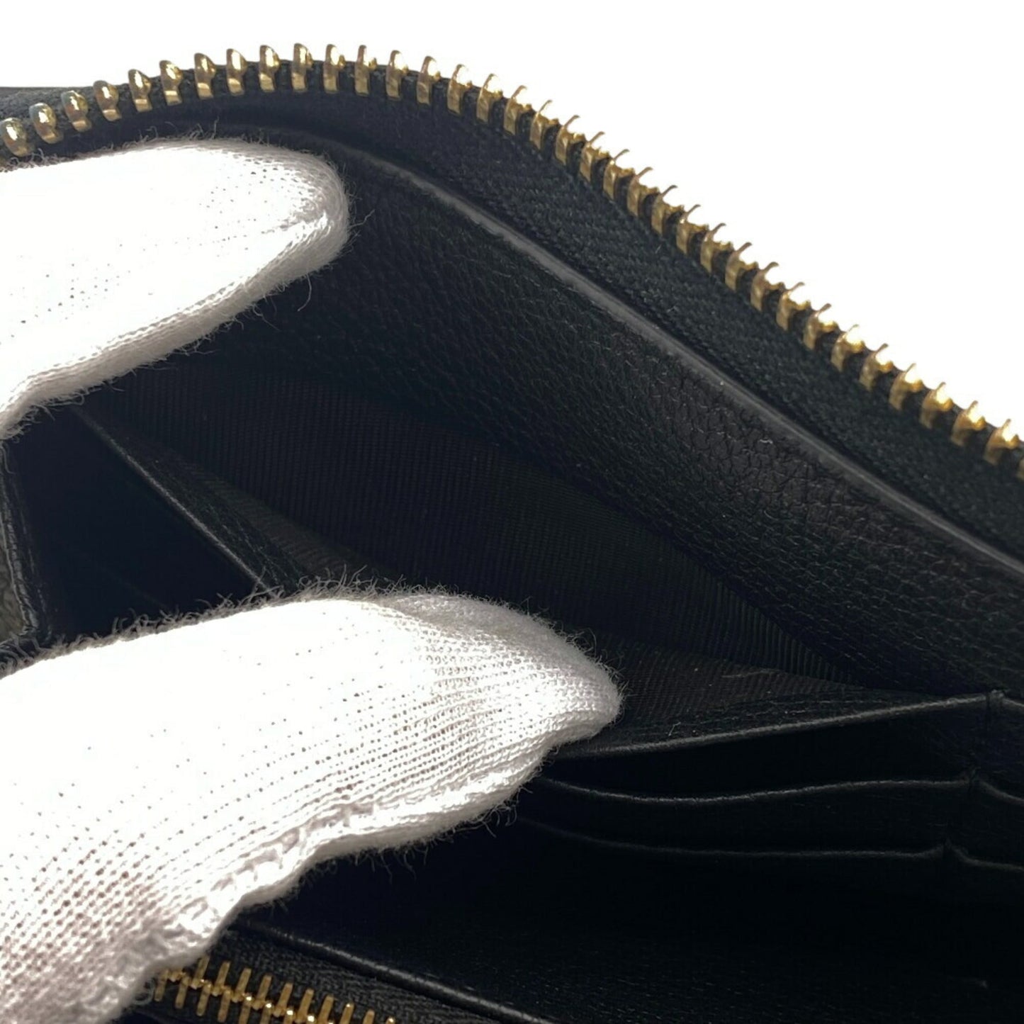 Gucci Black Leather Long Wallet (Bi-Fold) ( )