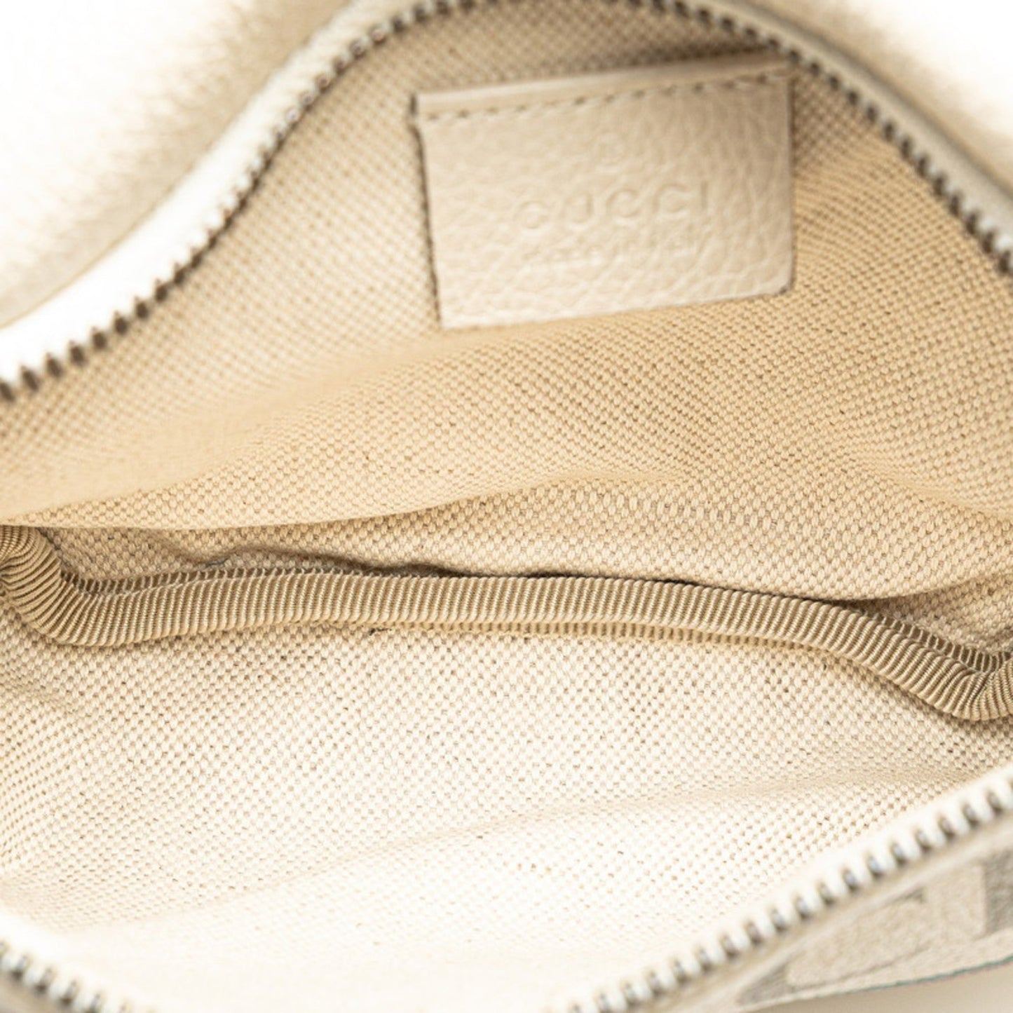 Gucci Multi-Color White Leather Fanny Pack ( )