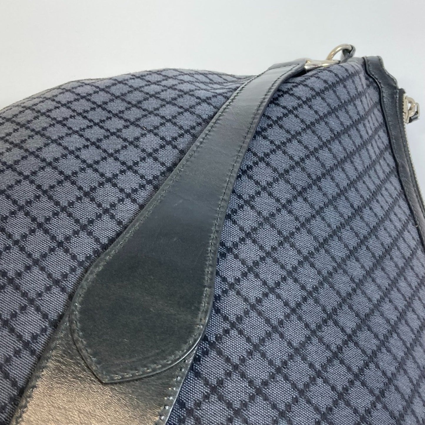 Gucci Black Cloth Shoulder Bag ( )