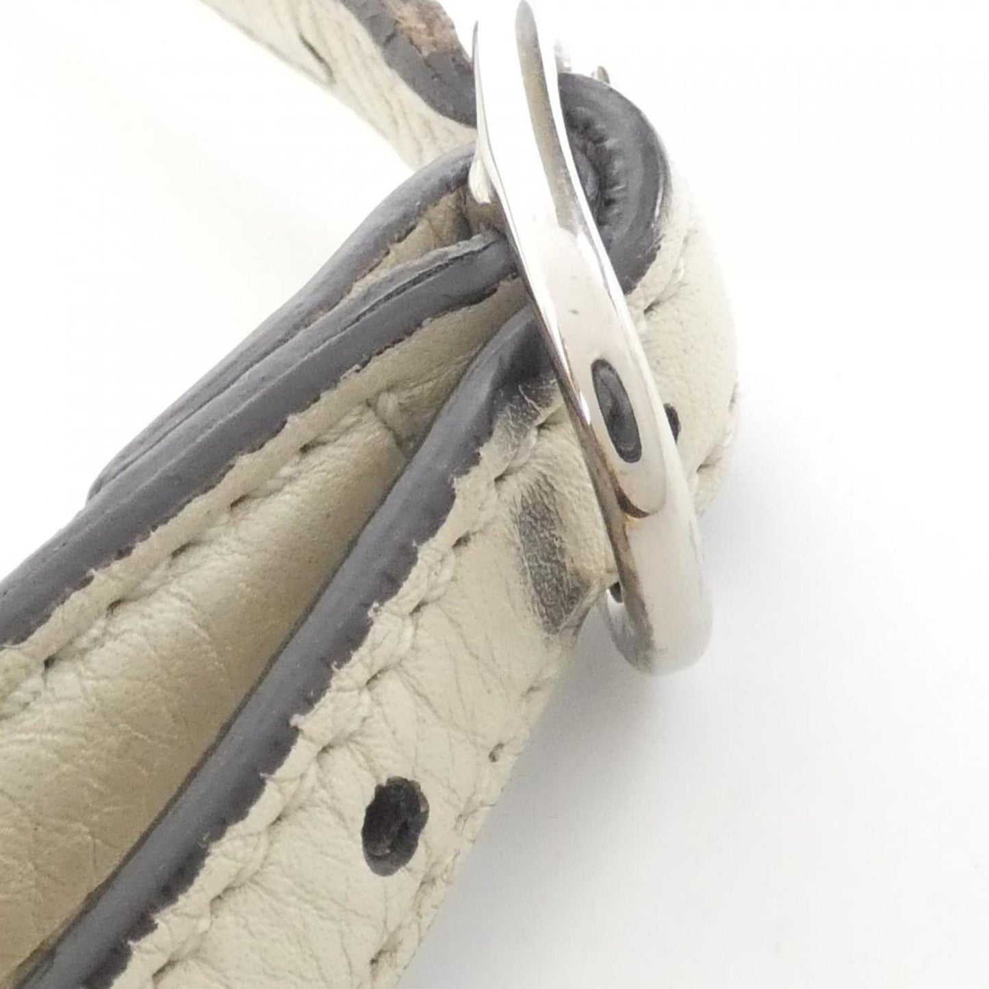 Gucci Off-White Leather Handbag ( )