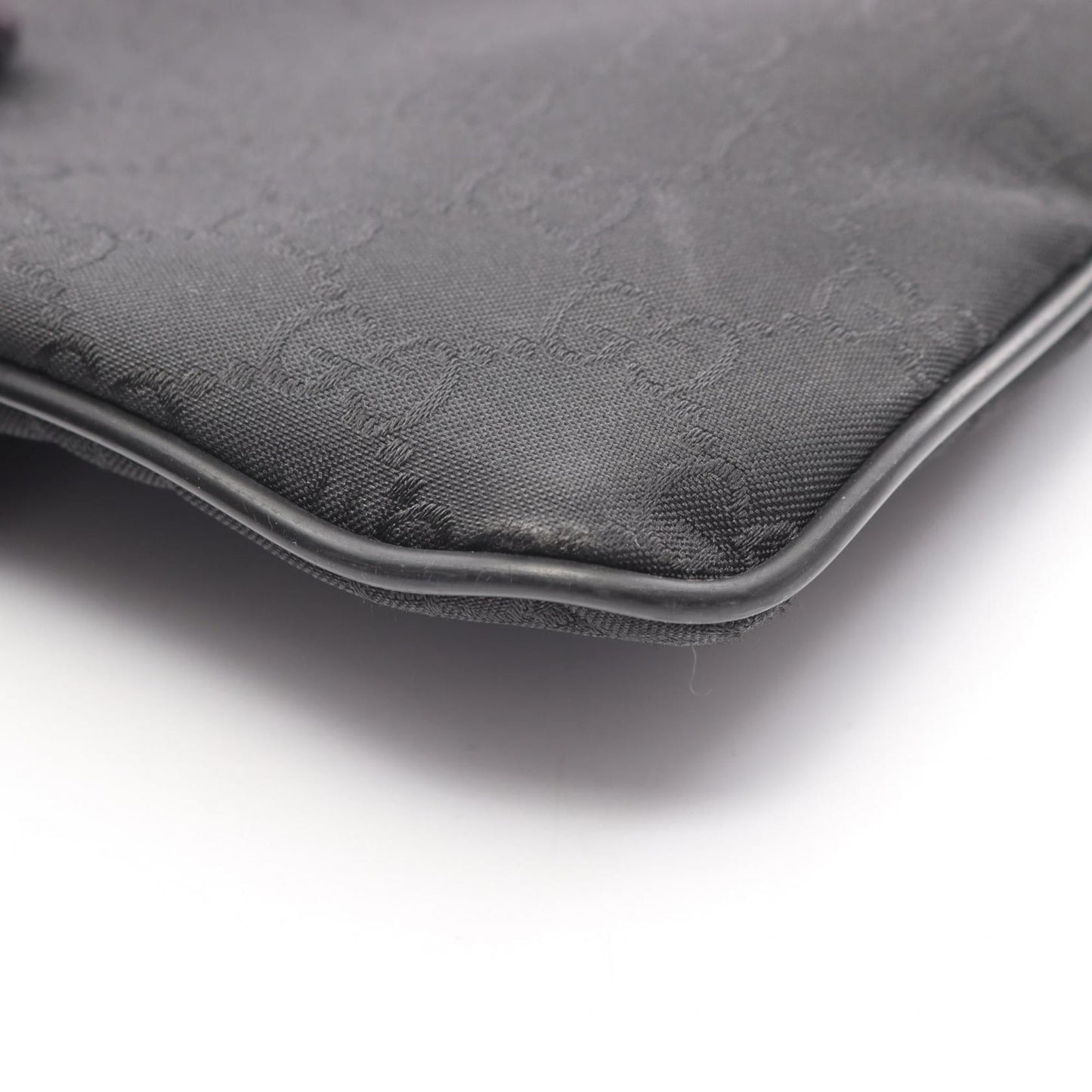 Gucci Black Nylon Leather Shoulder Bag ( )