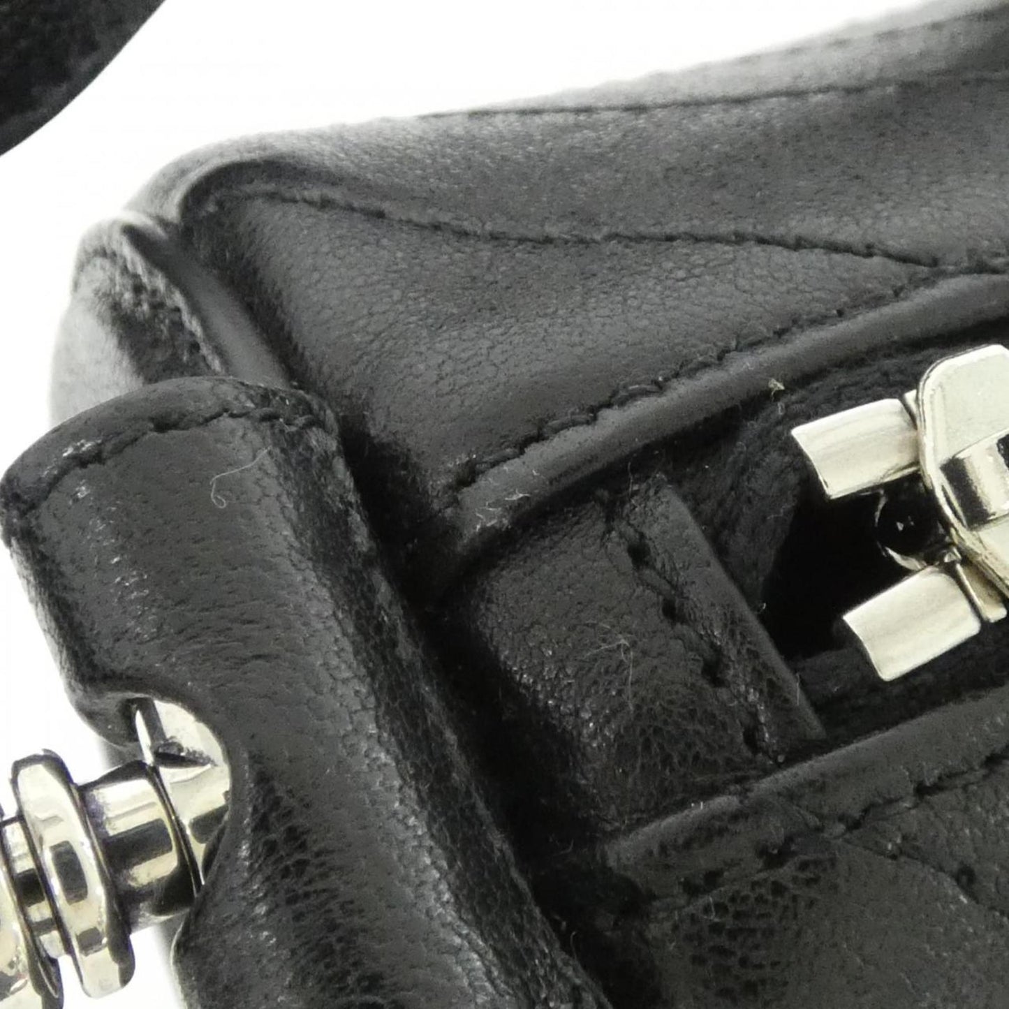 Gucci Black Leather Shoulder Bag ( )
