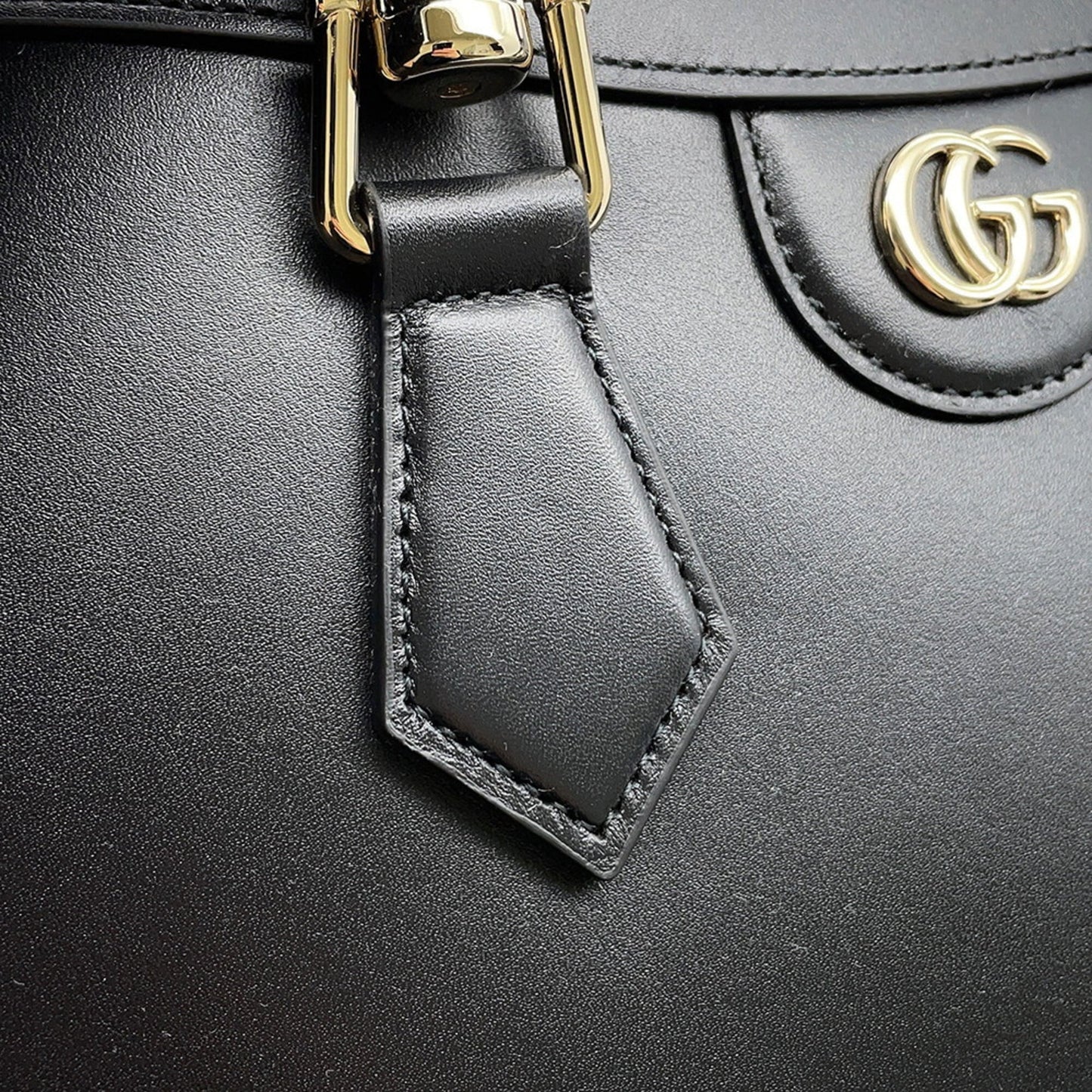 Gucci Black Leather Handbag Shoulder Bag Tote Bag ( )