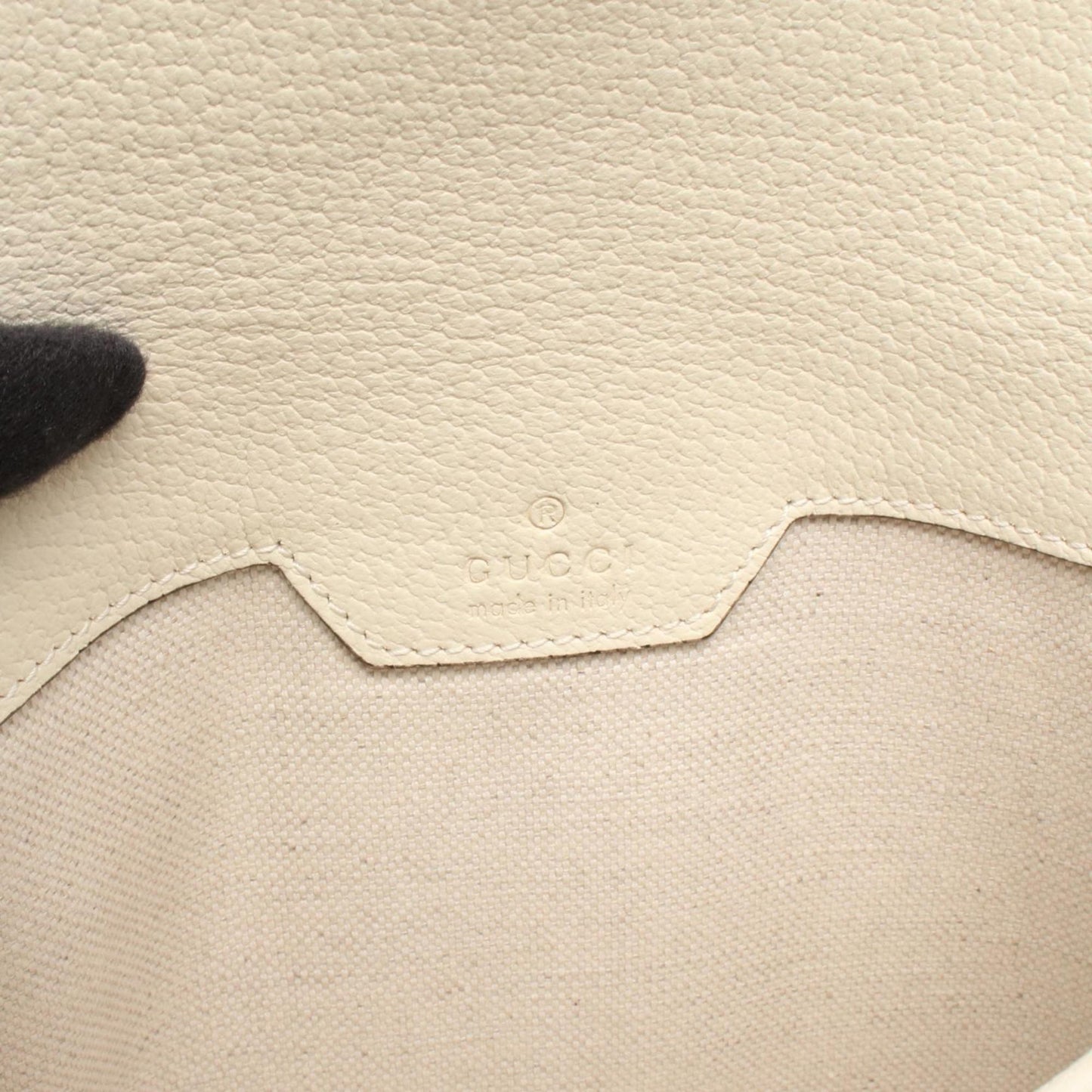 Gucci Beige Ivory Multi-Color Pvc Leather Fanny Pack Sling Bag ( )