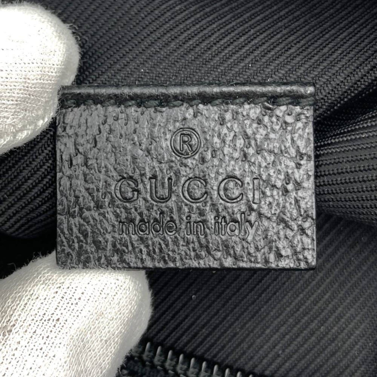 Gucci Black Gg Canvas Pouch ( )