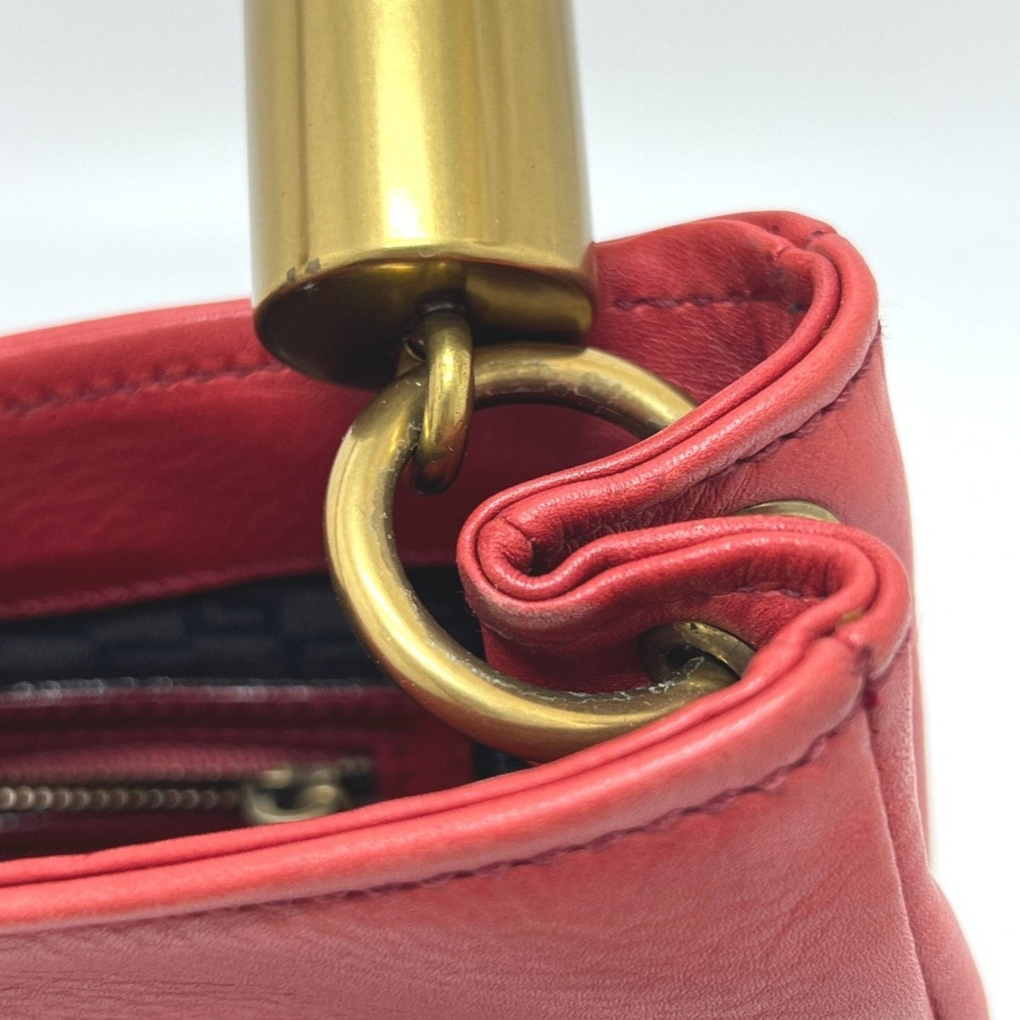 Gucci Red Color Leather Handbag ( )
