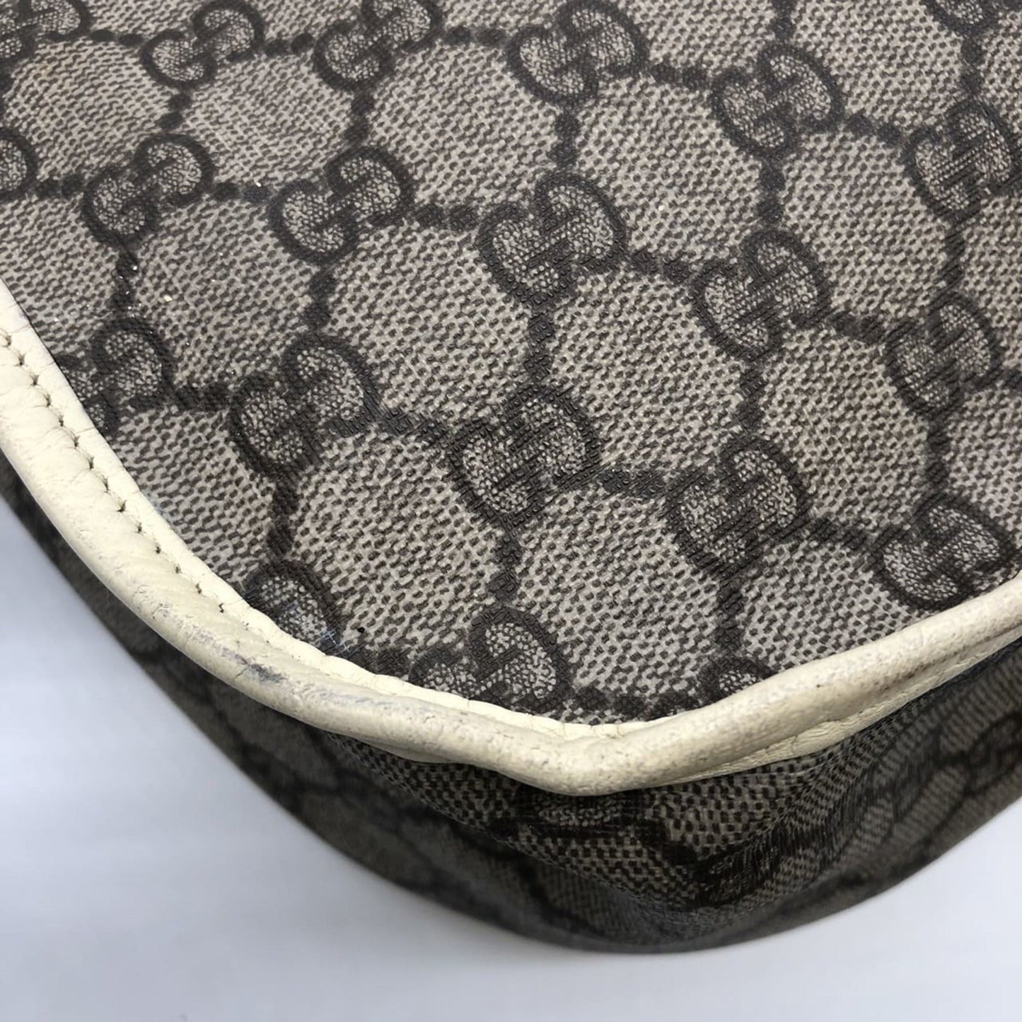 Gucci Beige Brown Gg Supreme Shoulder Bag ( )