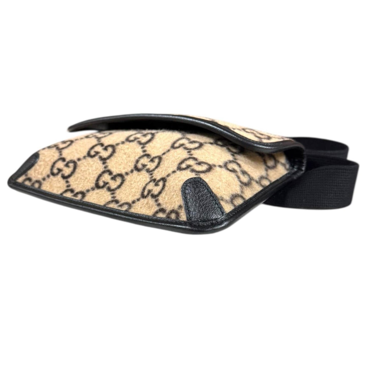 Gucci Beige Black Wool Leather Sling Bag ( )