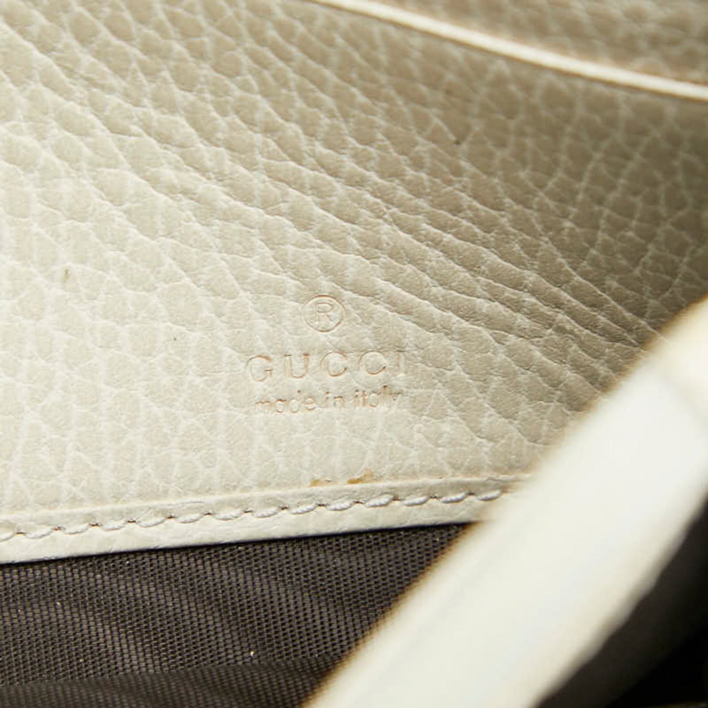 Gucci Beige White Pvc Leather Long Wallet (Bi-Fold) ( )