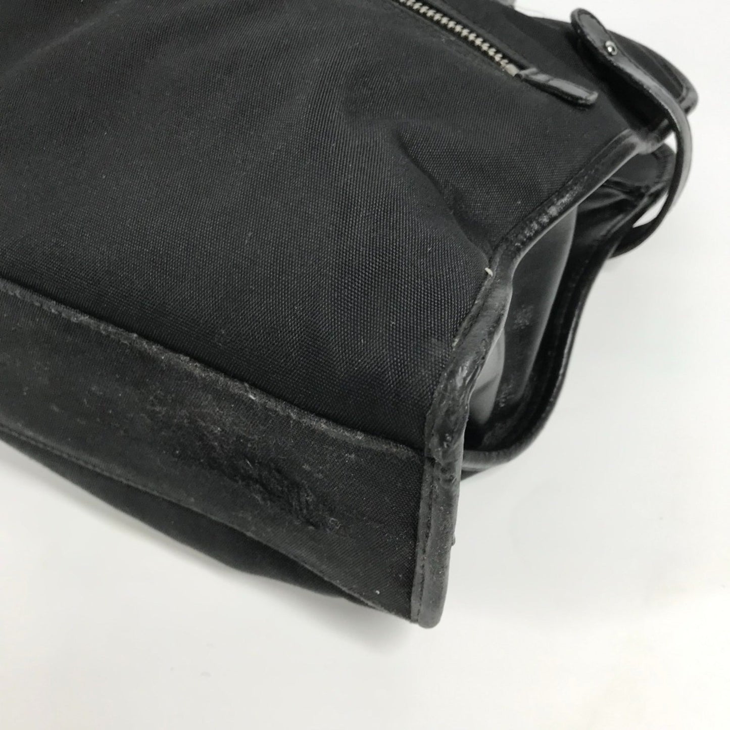 Gucci Black Nylon Leather Handbag Tote Bag ( )