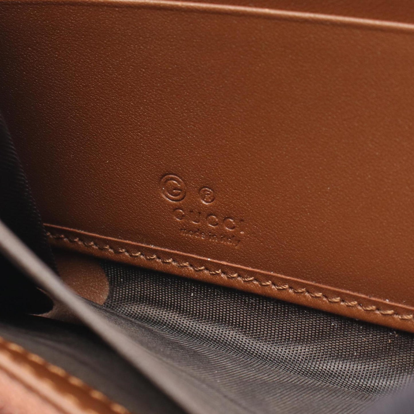 Gucci Beige Gg Supreme Long Wallet (Bi-Fold) ( )