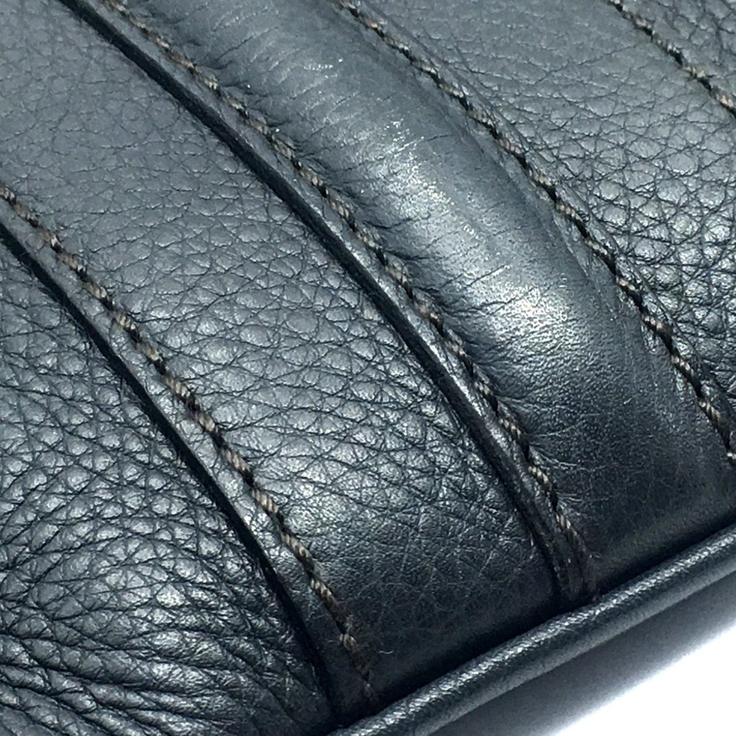 Gucci Gray Leather Shoulder Bag ( )