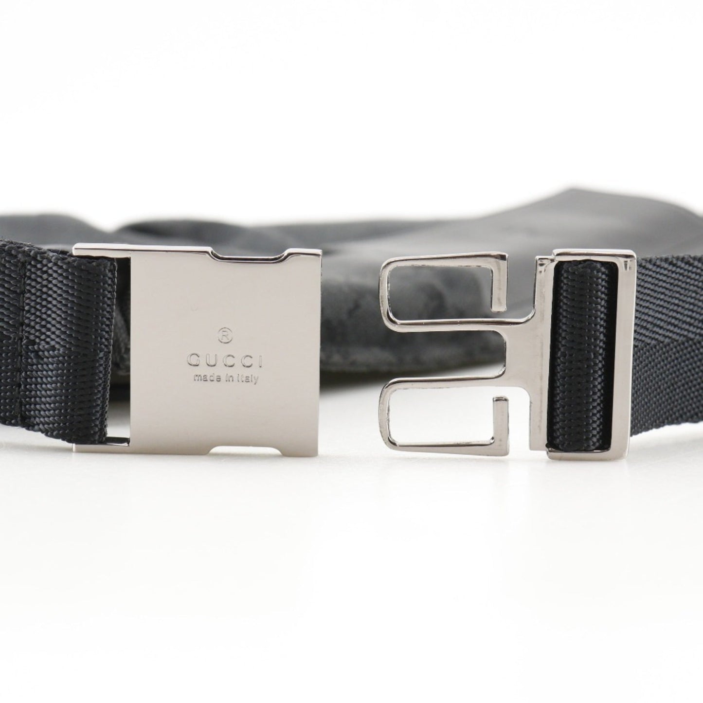 Gucci Black Gg Canvas Leather Sling Bag ( )
