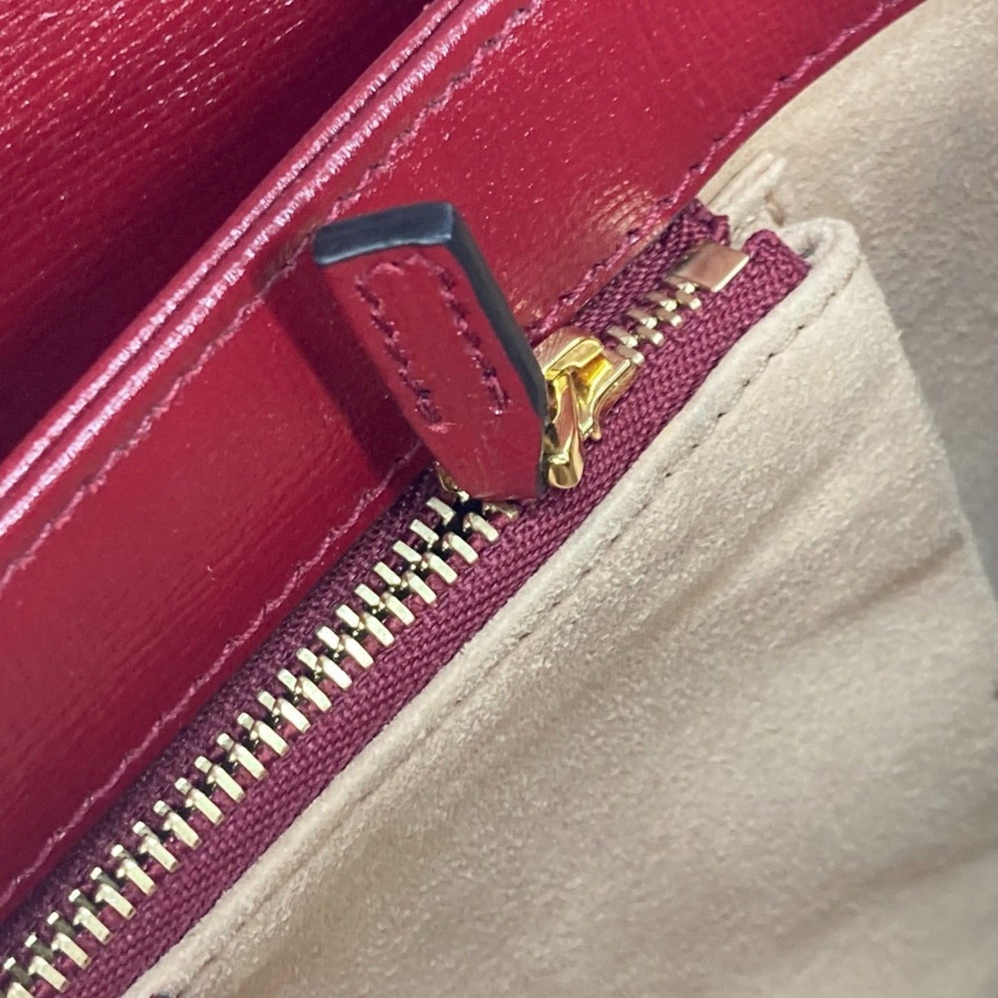 Gucci Beige Red Color Gg Supreme Leather Shoulder Bag ( )