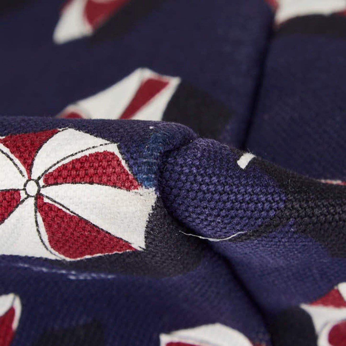 Gucci Multi-Color Navy Canvas Leather Handbag Tote Bag ( )