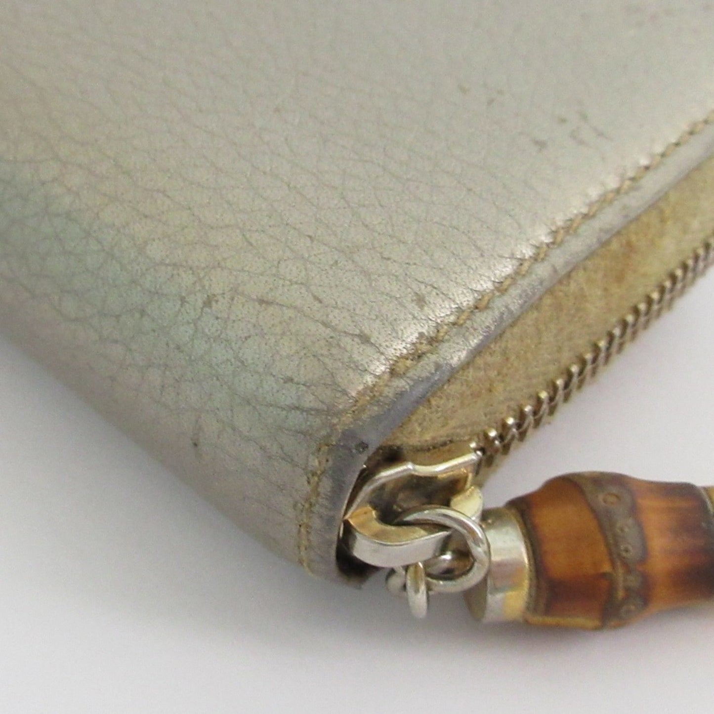 Gucci Gold Long Bill Wallet (Bi-Fold) ( )