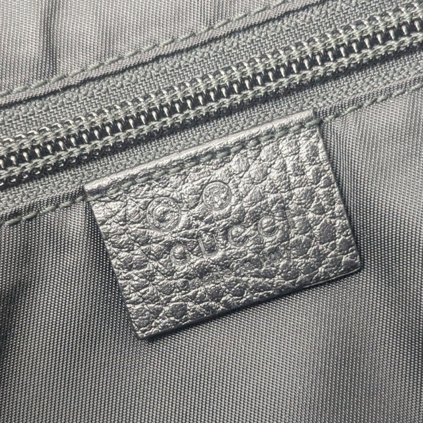 Gucci Black Nylon Leather Shoulder Bag ( )