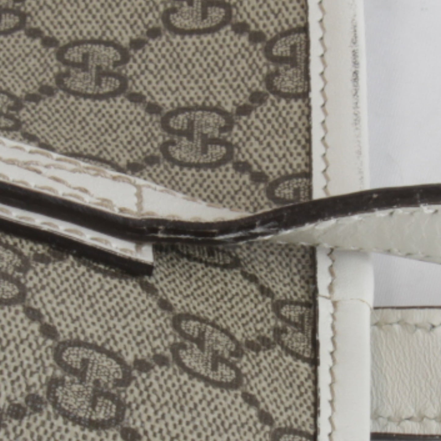 Gucci Brown Gg Supreme Tote Bag ( )