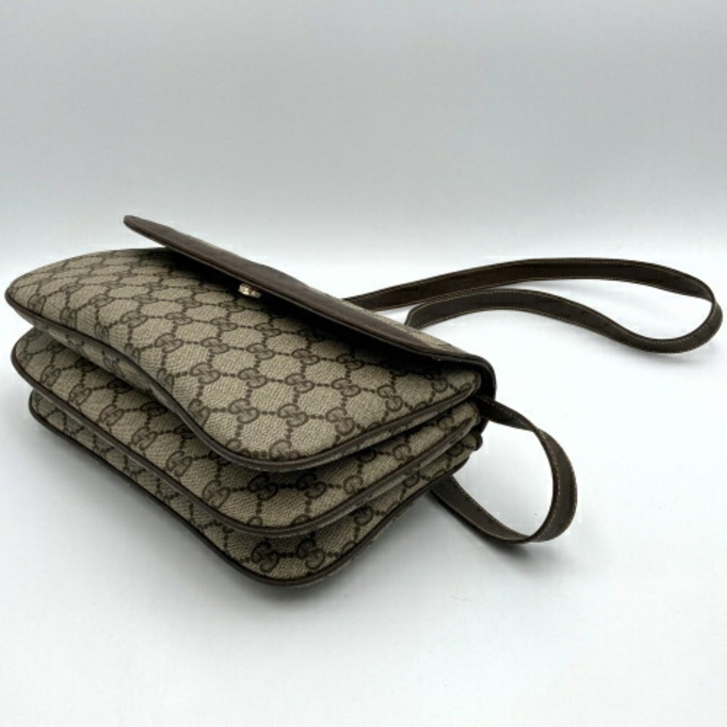 Gucci Brown Gg Supreme Shoulder Bag ( )