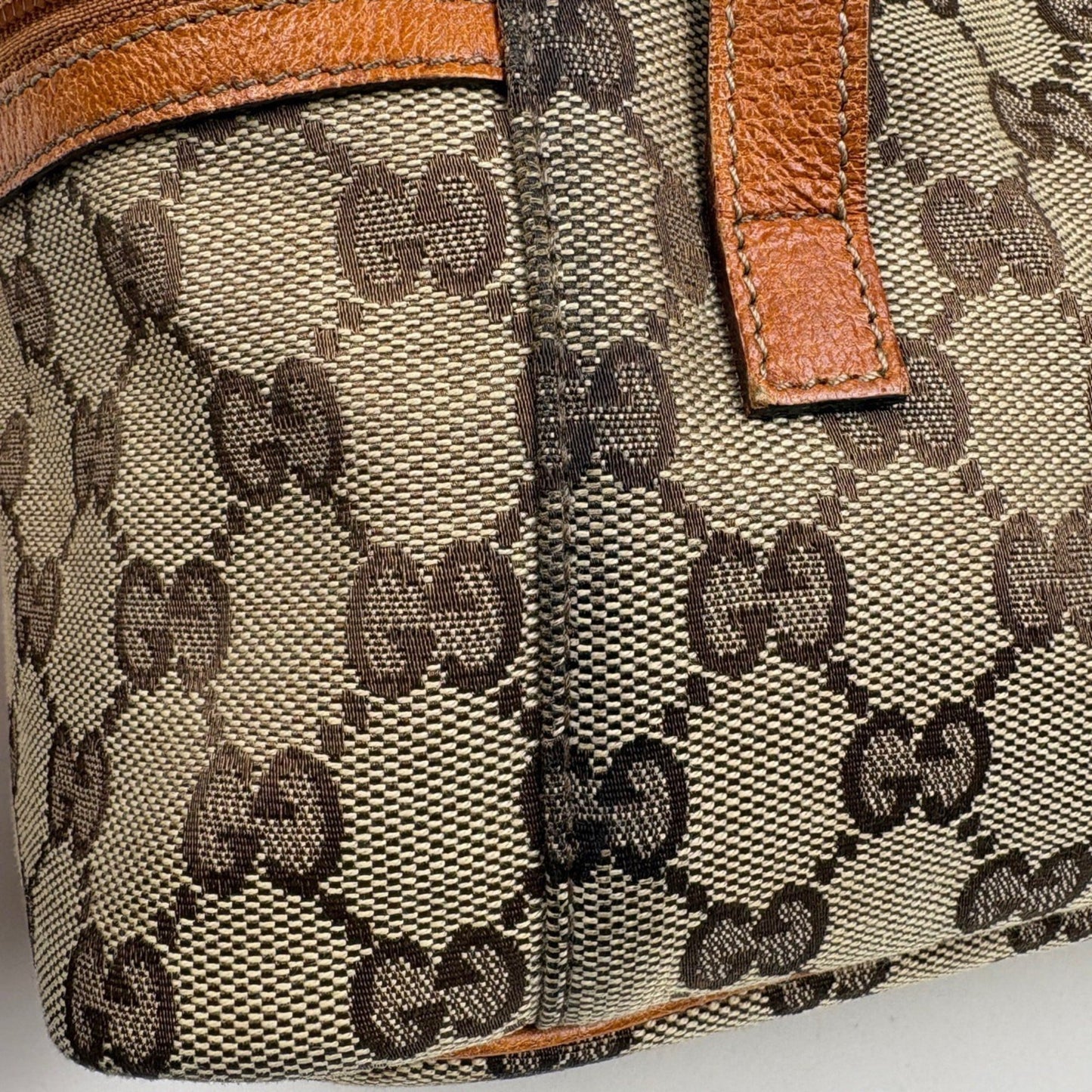 Gucci Beige Camel Gg Canvas Leather Handbag Pouch Vanity Bag ( )