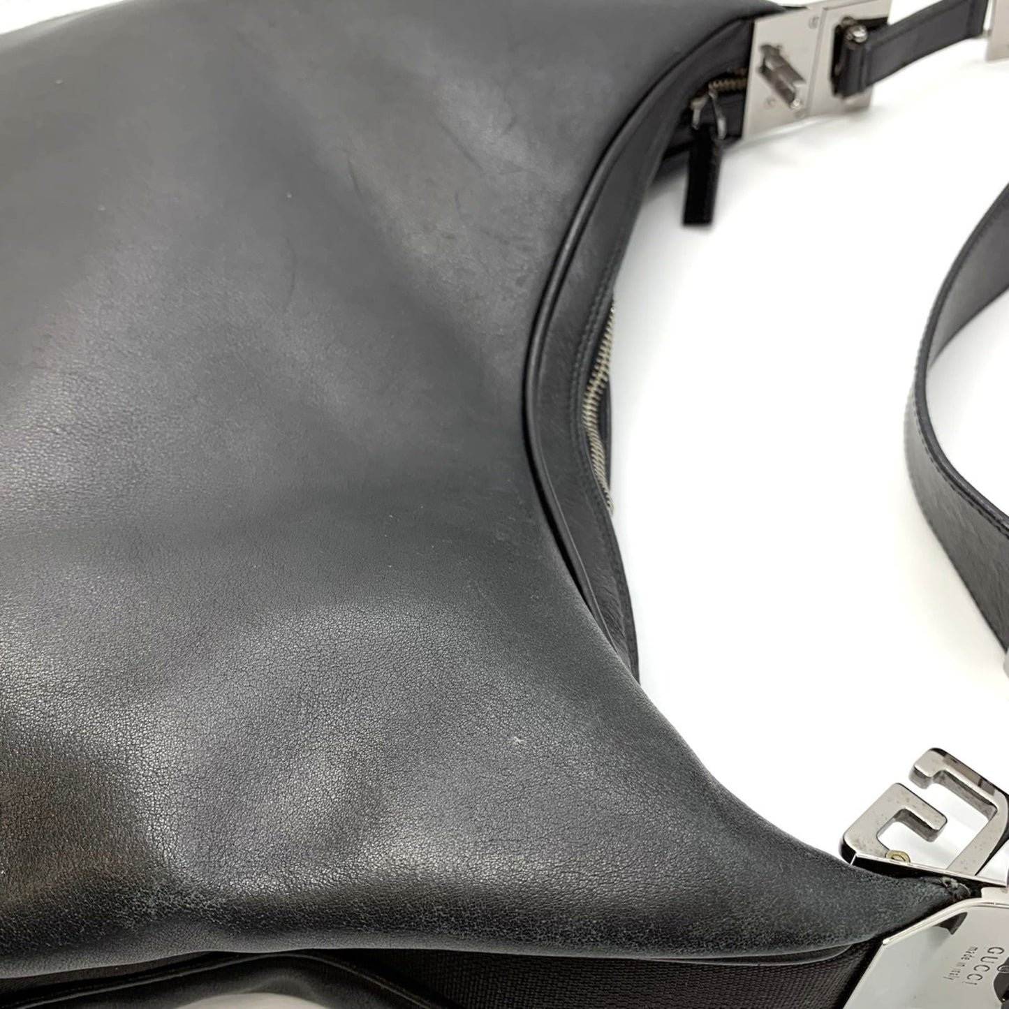 Gucci Black Leather Shoulder Bag ( )