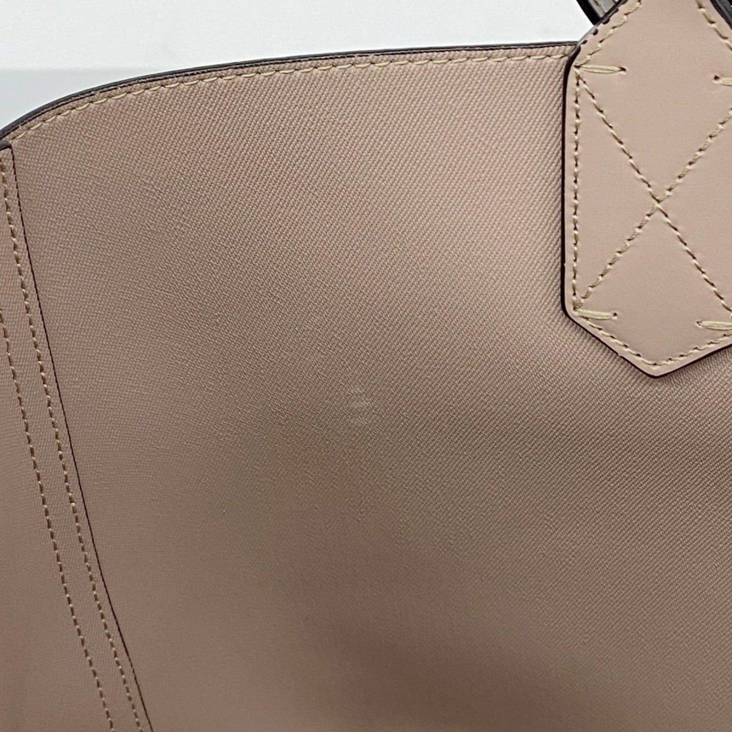 Gucci Beige Pink Pvc Tote Bag ( )