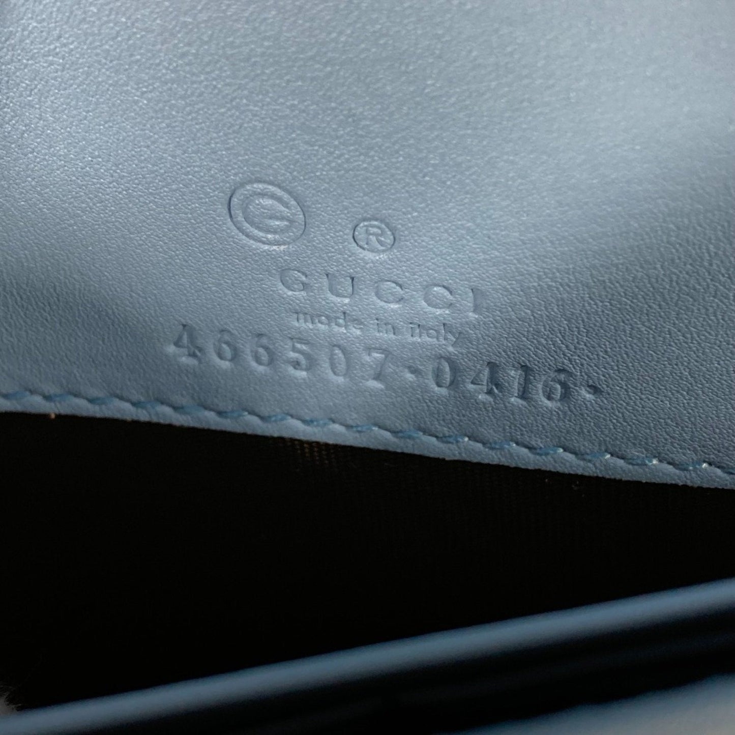 Gucci Blue Leather Chain/Shoulder Wallet ( )