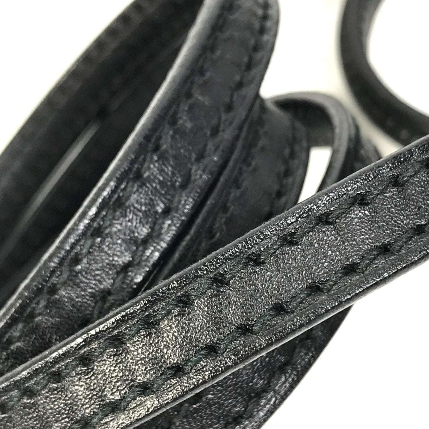 Gucci Black Leather Shoulder Bag ( )