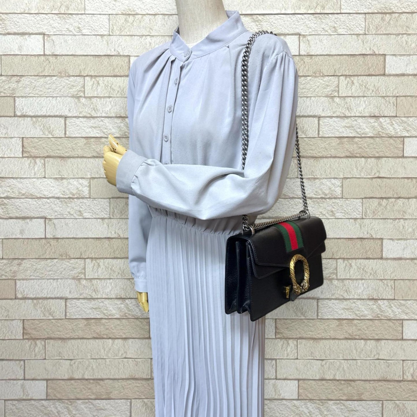 Gucci Black Leather Shoulder Bag ( )