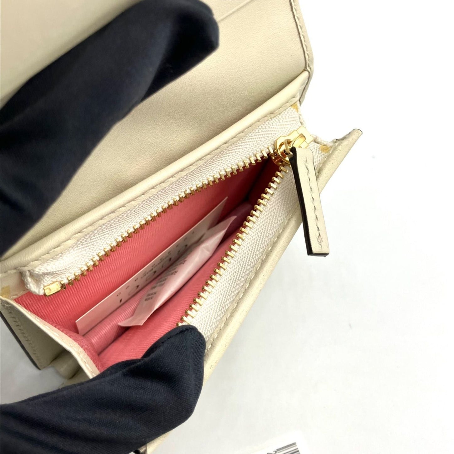 Gucci Beige Gg Supreme Wallet (Bi-Fold) ( )