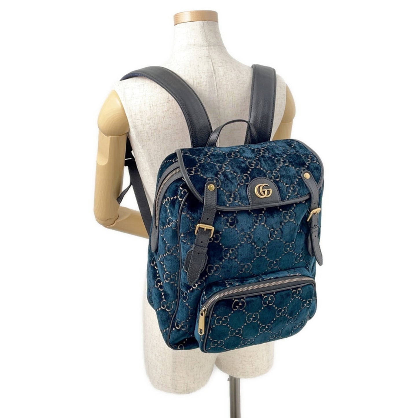 Gucci Blue Velvet Backpack ( )