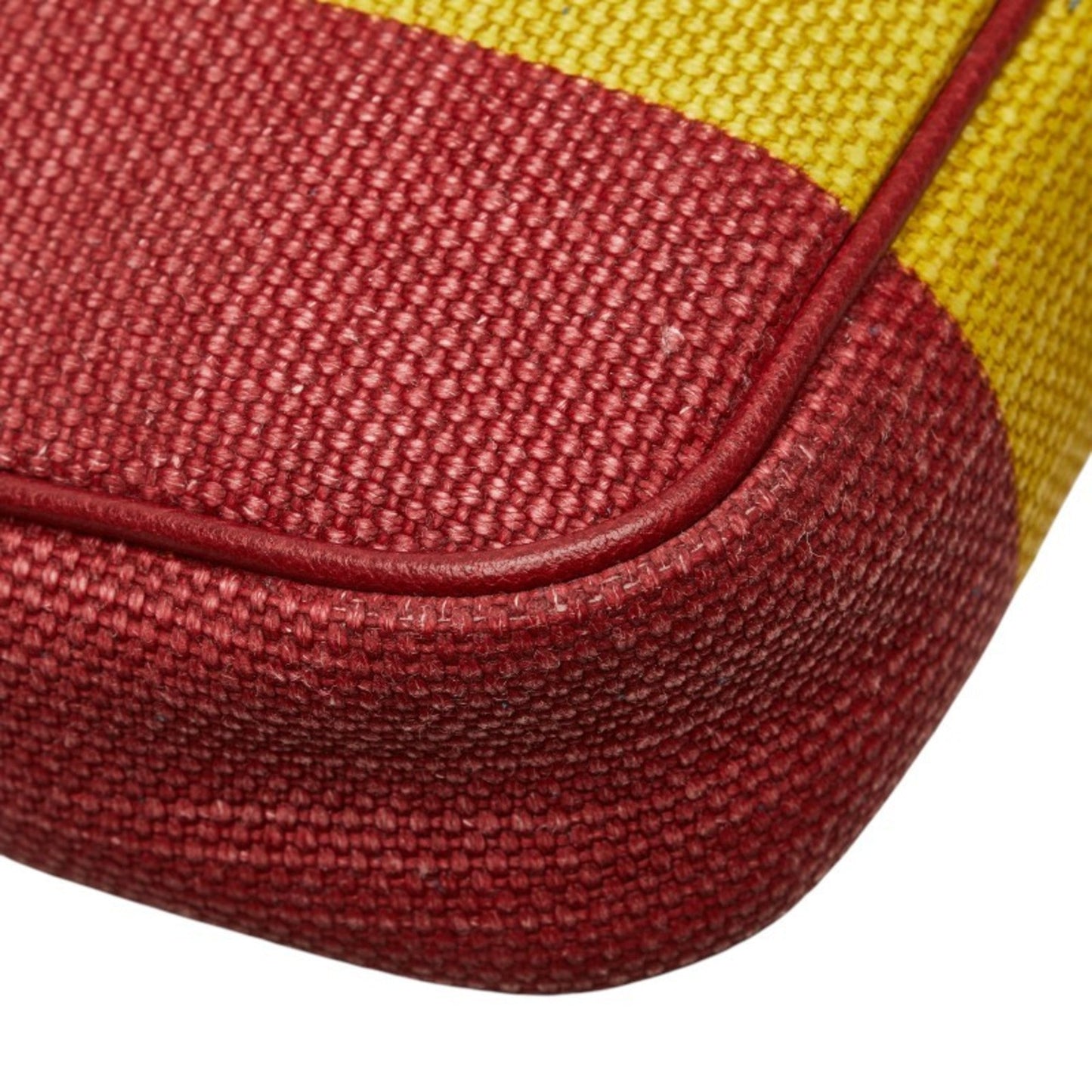 Gucci Multi-Color Canvas Leather Sling Bag ( )
