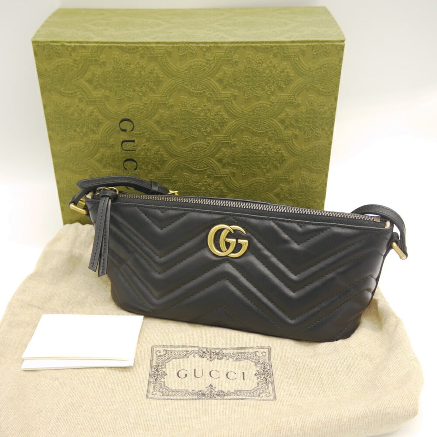 Gucci Black Leather Handbag ( )