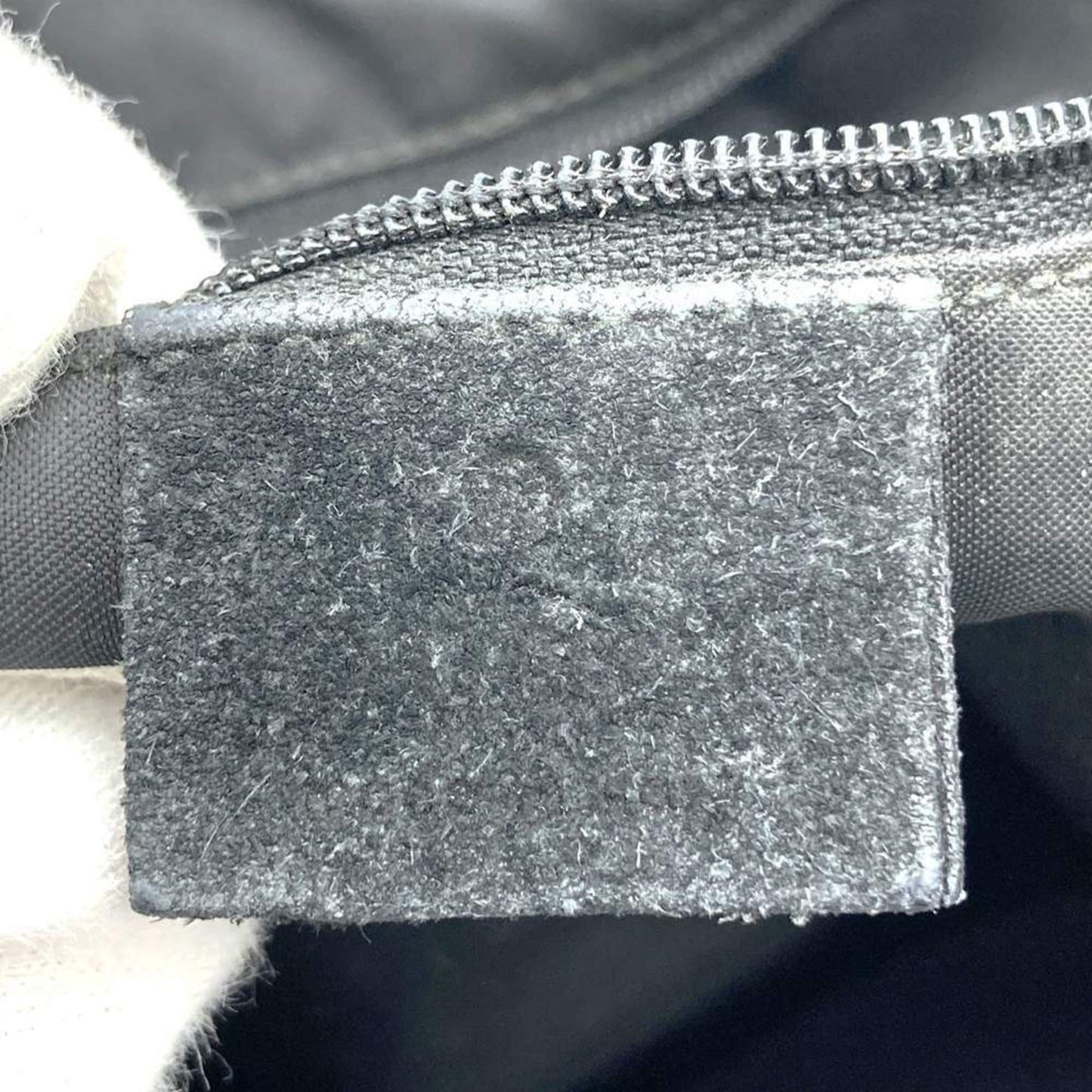 Gucci Black Suede Shoulder Bag ( )