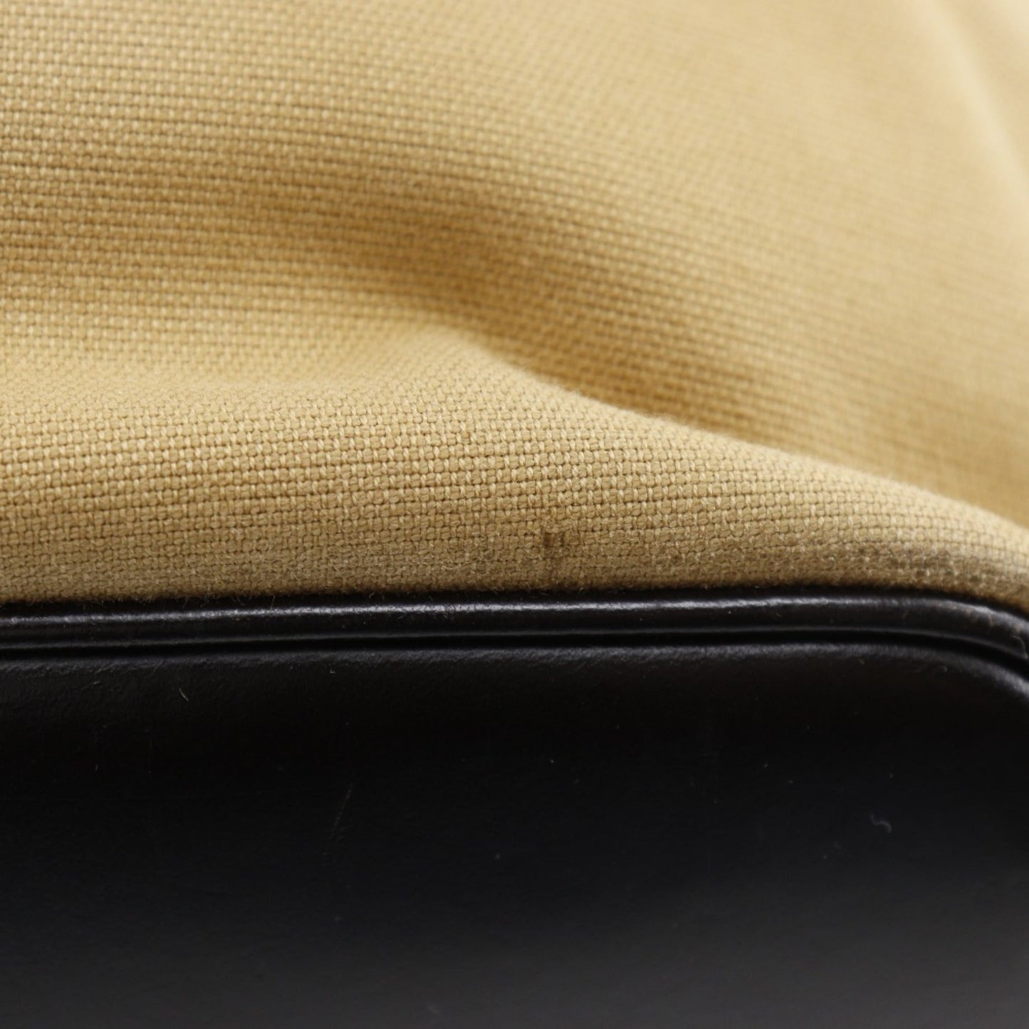 Gucci Beige Canvas Shoulder Bag ( )
