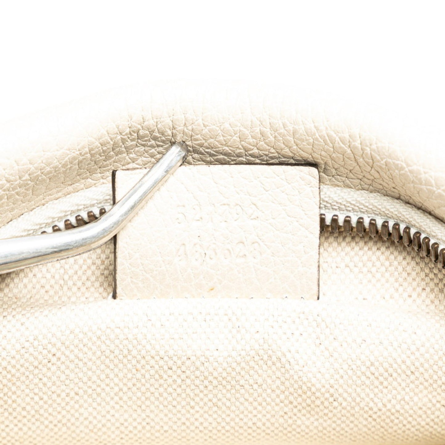 Gucci Multi-Color White Leather Fanny Pack ( )