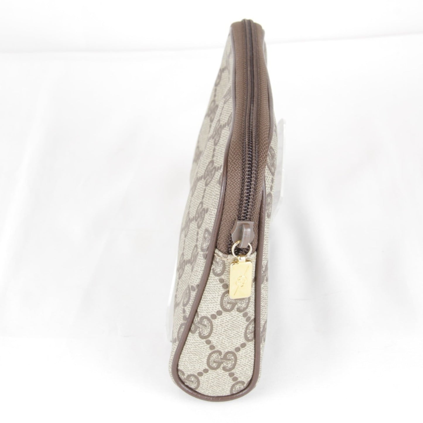 Gucci Brown Gg Supreme Pouch ( )